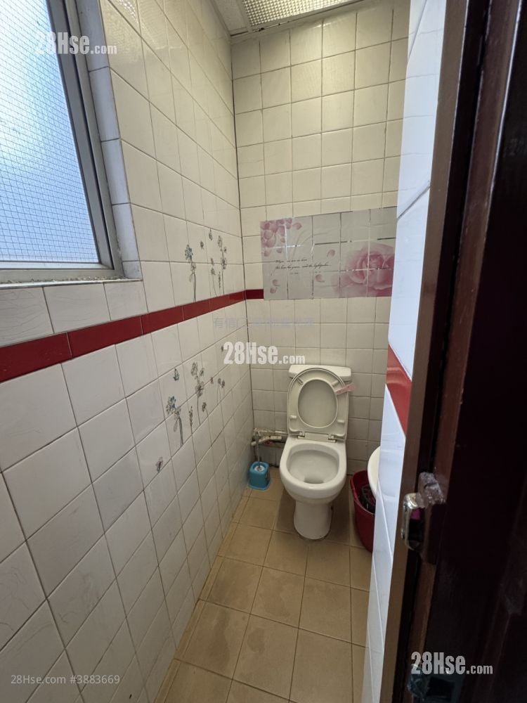Sun Cheong Industrial Building Rental 1,736 ft²