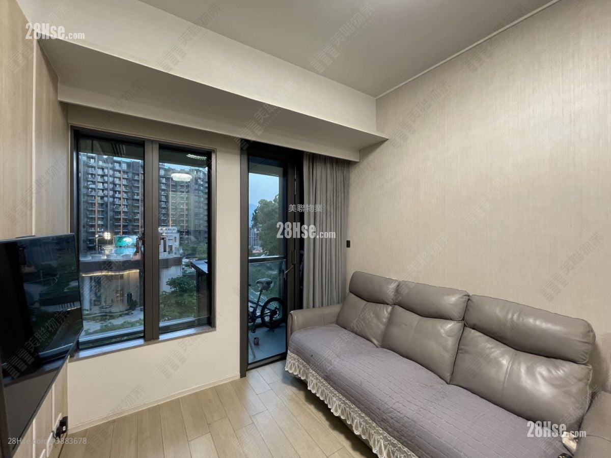 One Innovale Rental 3 Bedrooms , 2 Bathrooms 609 ft²