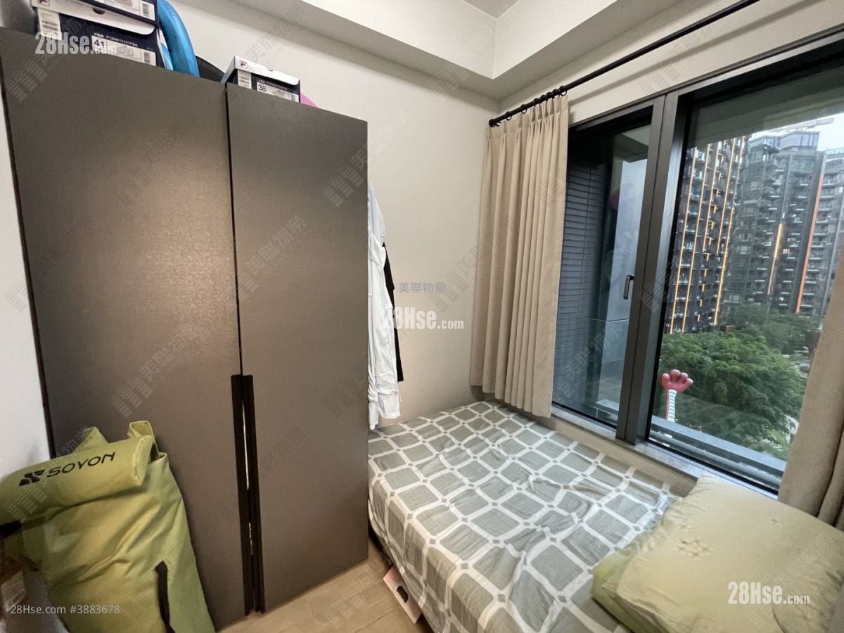 One Innovale Rental 3 Bedrooms , 2 Bathrooms 609 ft²