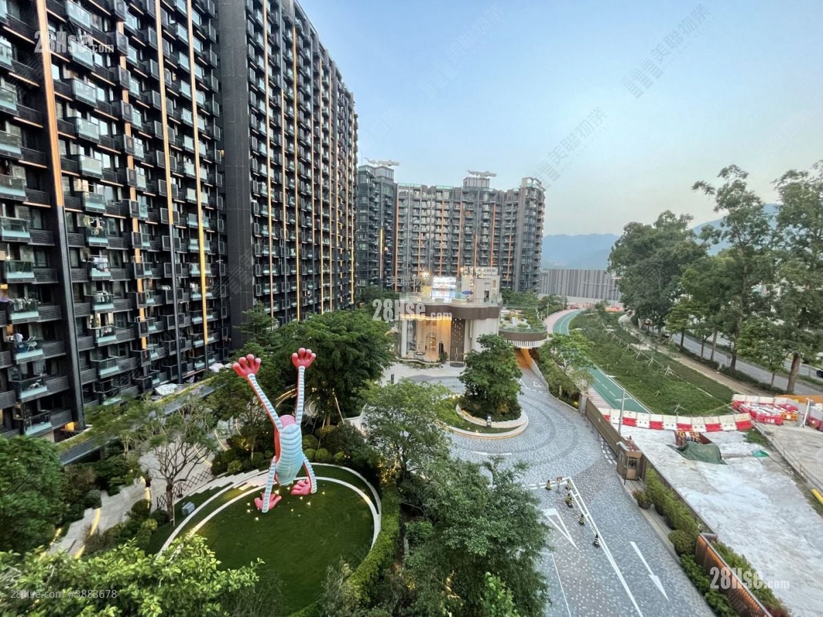 One Innovale Rental 3 Bedrooms , 2 Bathrooms 609 ft²
