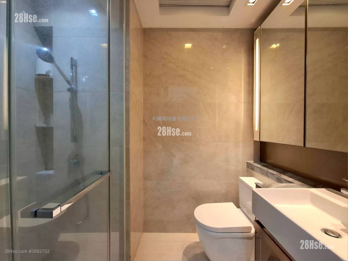 Century Link Sell 1 Bedroom 379 ft²