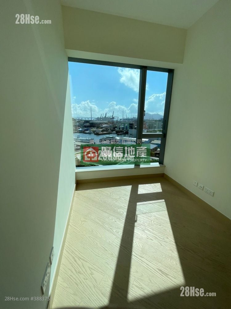 Grand Victoria Rental 1 Bedroom , 1 Bathroom 319 ft²