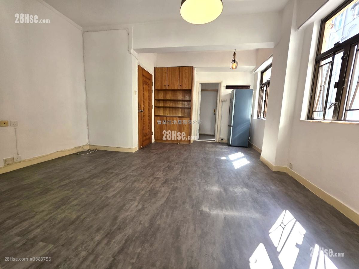 Chinese Mansion Rental 2 Bedrooms , 1 Bathroom 466 ft²