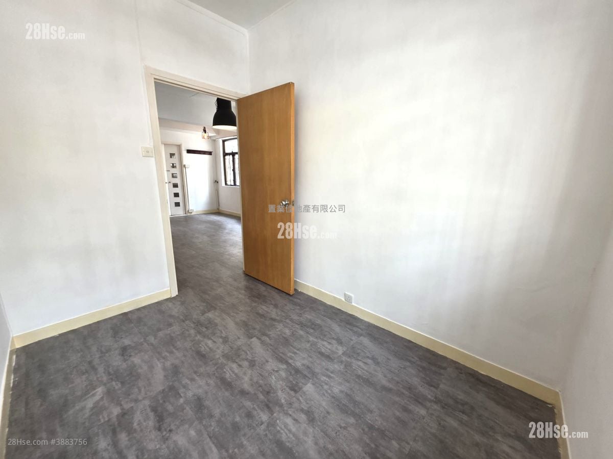 Chinese Mansion Rental 2 Bedrooms , 1 Bathroom 466 ft²