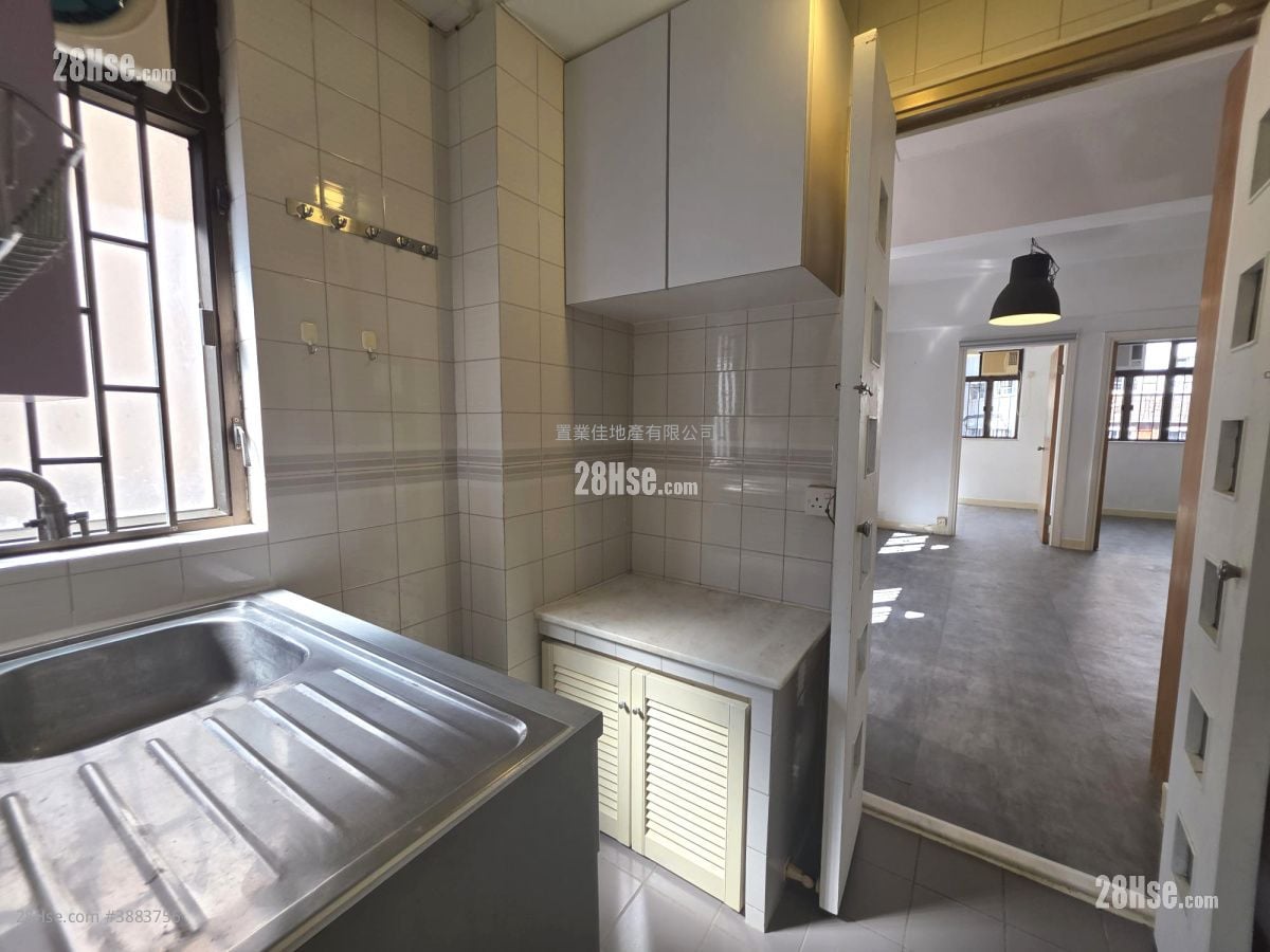 Chinese Mansion Rental 2 Bedrooms , 1 Bathroom 466 ft²