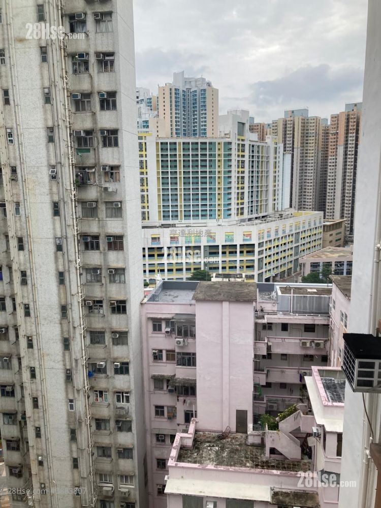 Sun Sing Centre Rental 2 Bedrooms , 1 Bathroom 367 ft²