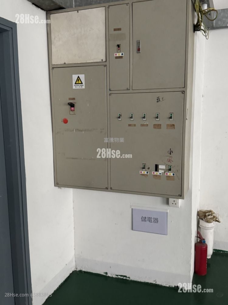 華衛工貿中心 租盤 開放式間隔