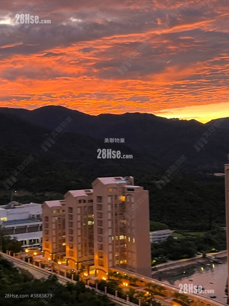 红山半岛 租盘 3 房 , 3 浴室 1,013 平方尺