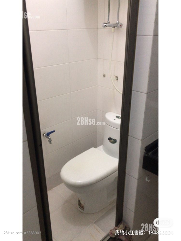 United Building Rental 90 ft²