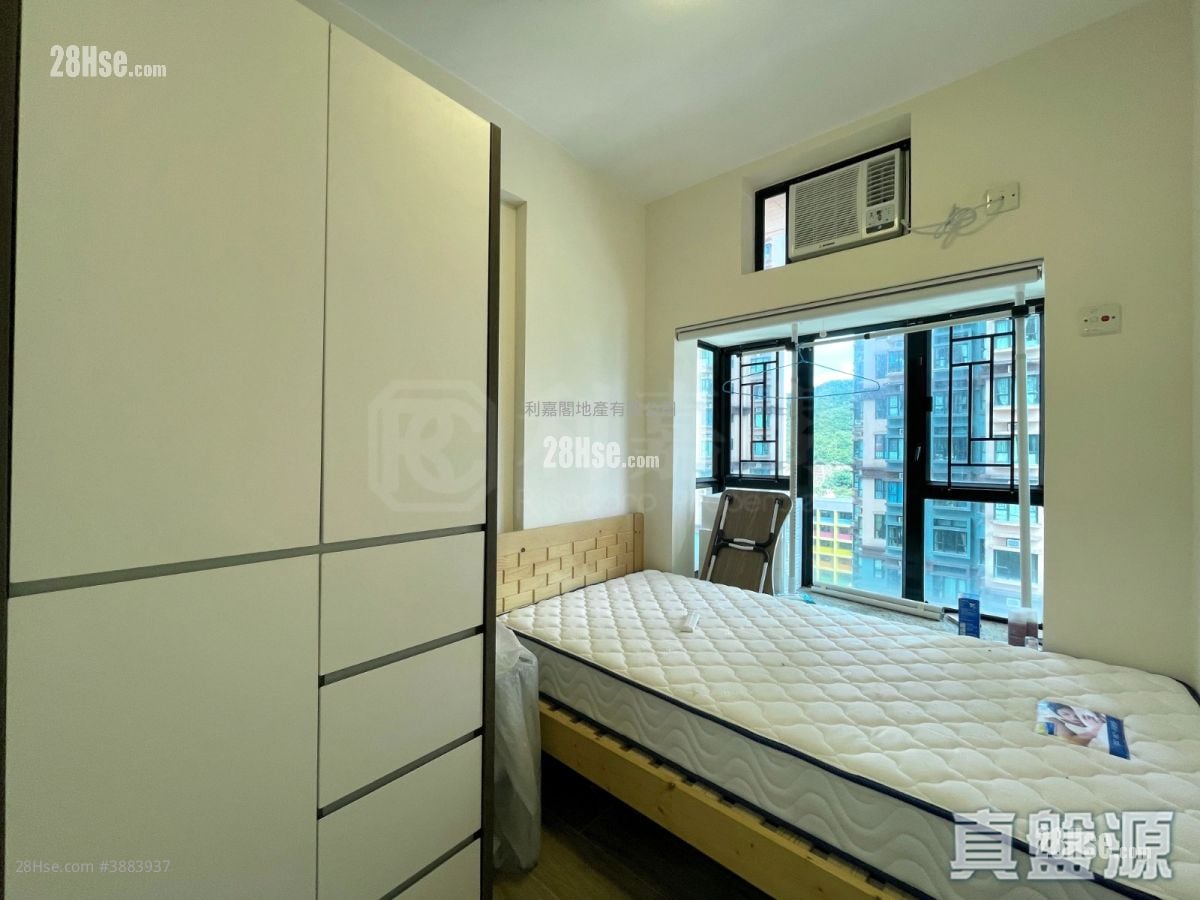 Nan Fung Plaza Rental 2 Bedrooms , 1 Bathroom 419 ft²
