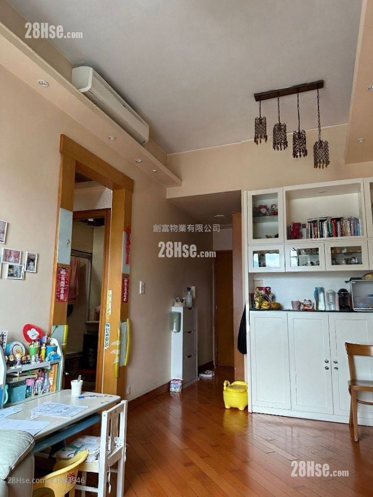 Chelsea Court Sell 597 ft²
