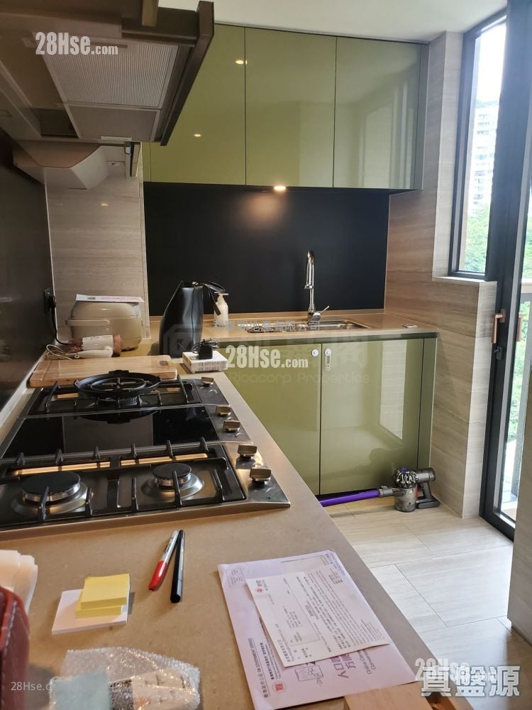 Fleur Pavilia Rental 4 Bedrooms , 2 Bathrooms 1,024 ft²
