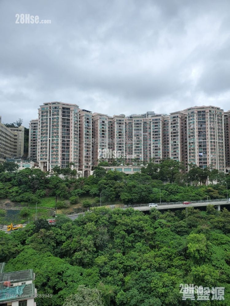 Fleur Pavilia Rental 4 Bedrooms , 2 Bathrooms 1,024 ft²