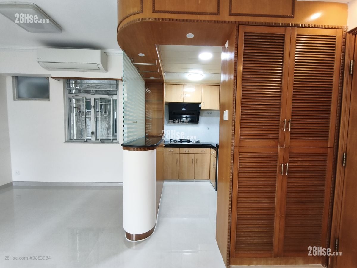 Tsuen King Garden Sell 3 Bedrooms , 2 Bathrooms 577 ft²