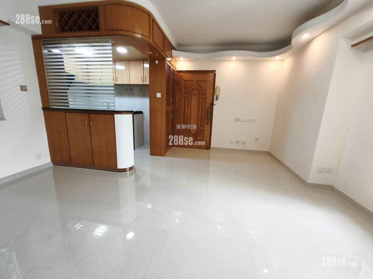 Tsuen King Garden Sell 3 Bedrooms , 2 Bathrooms 577 ft²