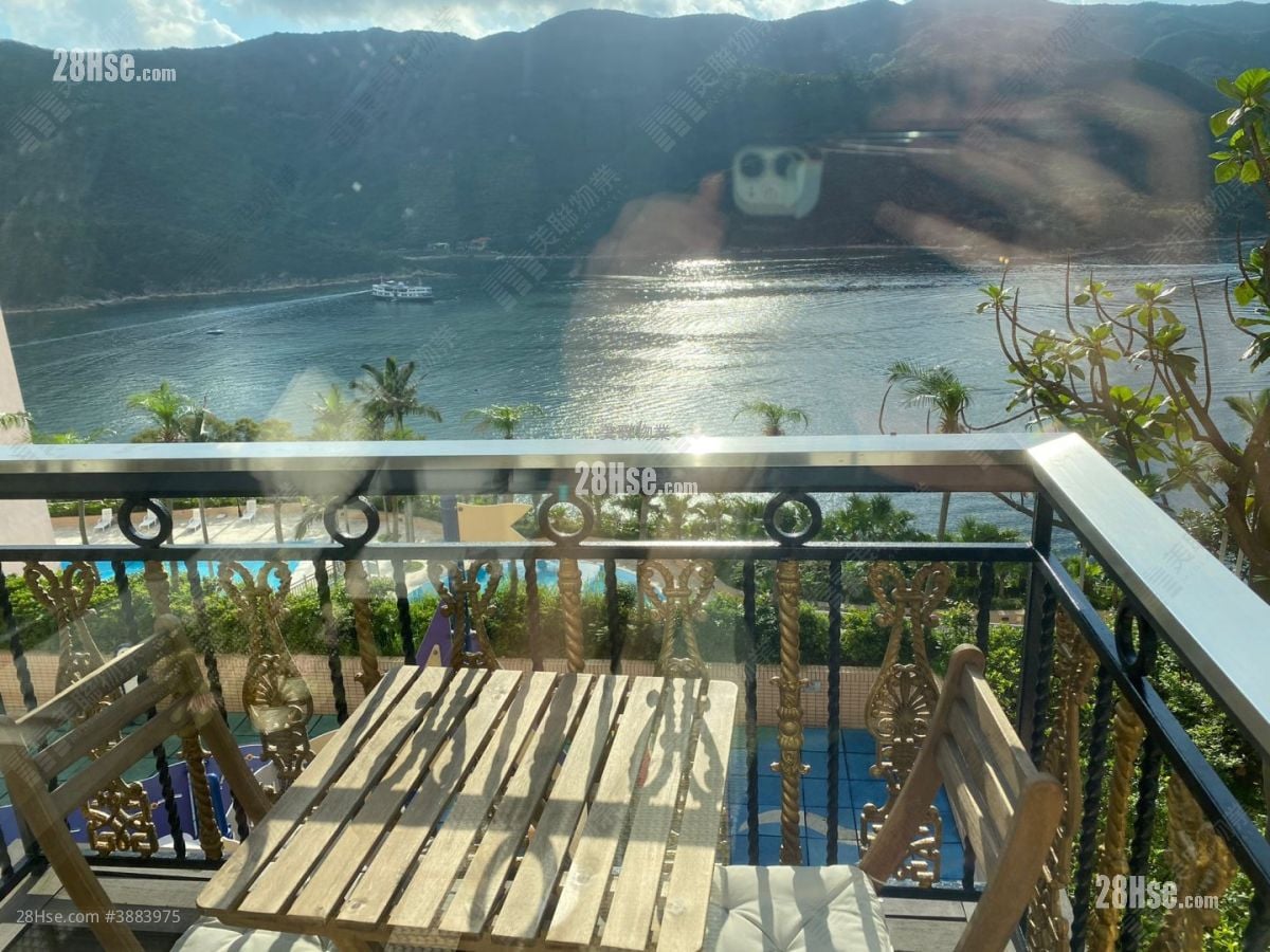 红山半岛 售盘 2 房 , 2 浴室 1,013 平方尺