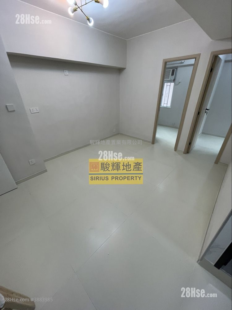 有利楼 租盘 323 平方尺