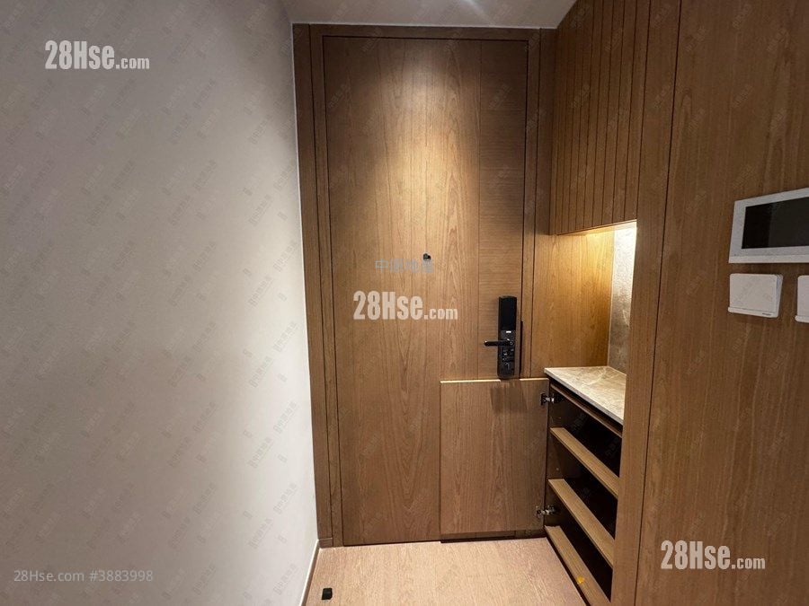 Onmantin Rental 2 Bedrooms , 1 Bathroom 520 ft²
