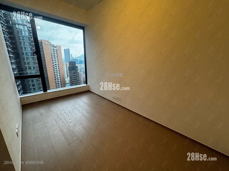 Onmantin Rental 2 Bedrooms , 1 Bathroom 520 ft²