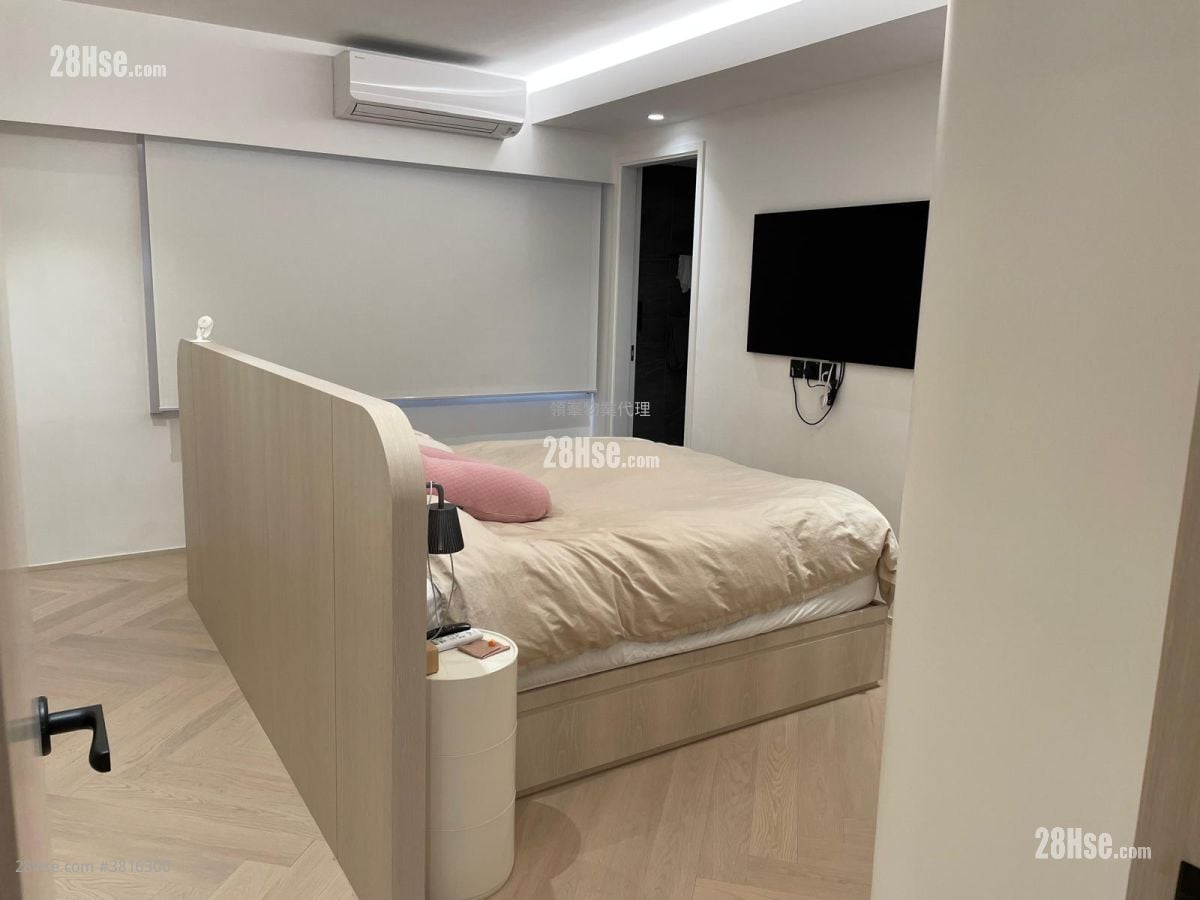 瑞士花園 售盤 3 房 , 2 浴室 1,265 平方呎