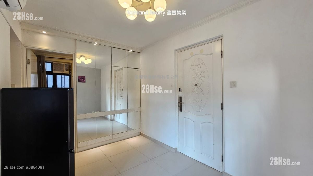 Kingstown Mansion Sell 2 Bedrooms , 1 Bathroom 394 ft²