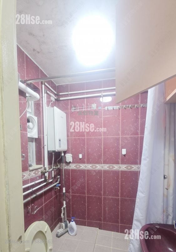 Yuk Po Court Sell 2 Bedrooms , 1 Bathroom 546 ft²