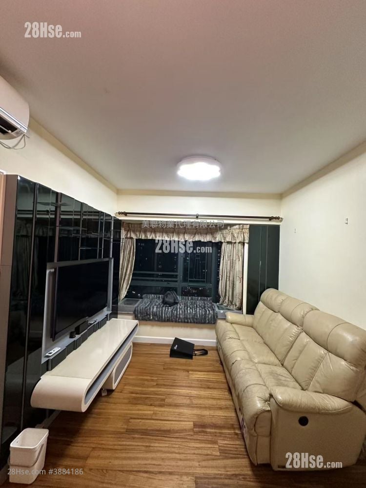 Metro City Rental 3 Bedrooms , 2 Bathrooms 538 ft²