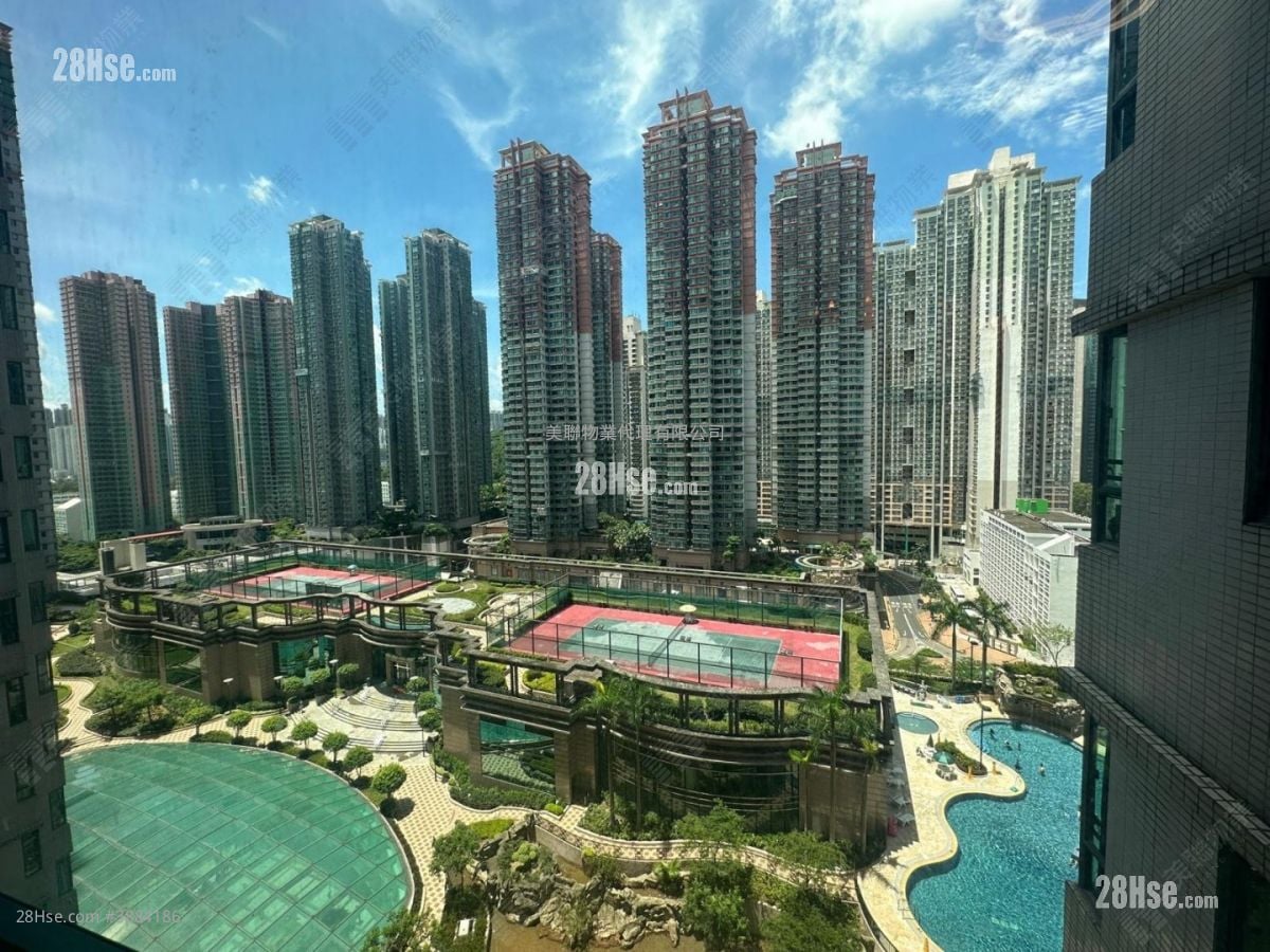 Metro City Rental 3 Bedrooms , 2 Bathrooms 538 ft²