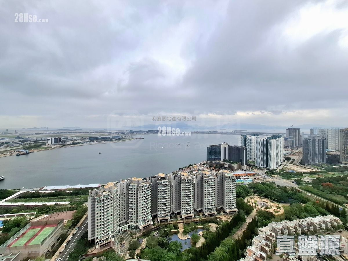 蓝天海岸 售盘 3 房 , 2 浴室 1,400 平方尺