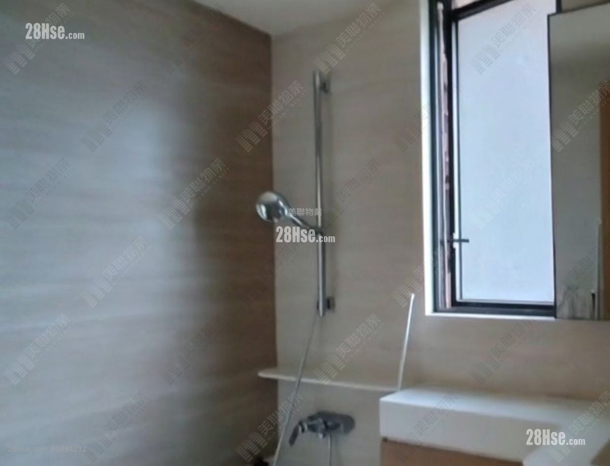 Dragons Range Sell 3 Bedrooms , 2 Bathrooms 952 ft²
