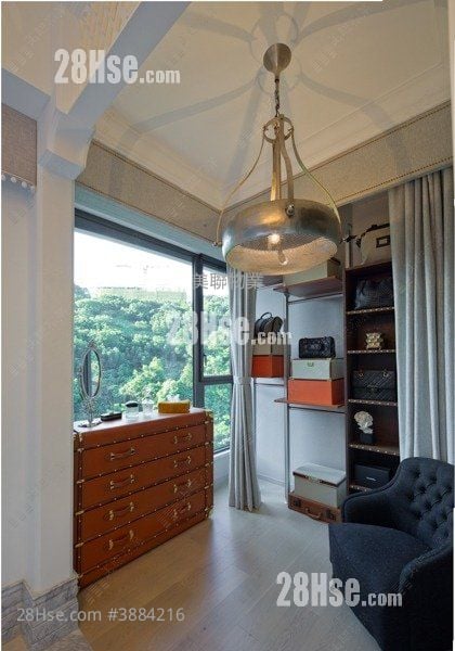 Dragons Range Sell 2 Bedrooms , 2 Bathrooms 946 ft²