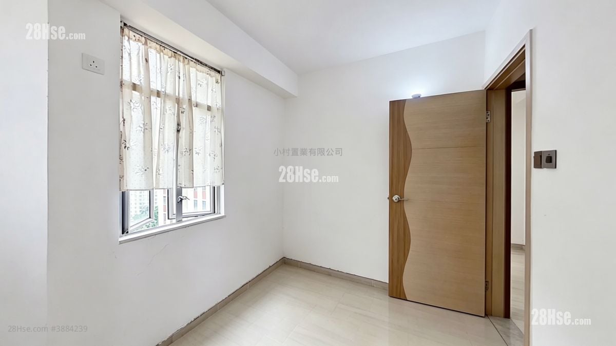 睡房 2: 丽晶花园 售盘 2 房 , 1 浴室 407 平方尺