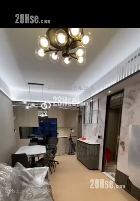 Lp6 Rental 3 Bedrooms , 3 Bathrooms 906 ft²