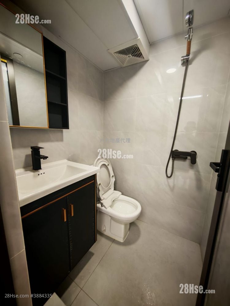 Kwun Tong Industrial Centre Rental Studio , 1 Toilet
