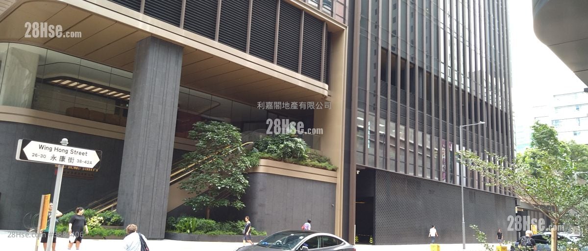 83 Wing Hong Street Sell 592 ft²