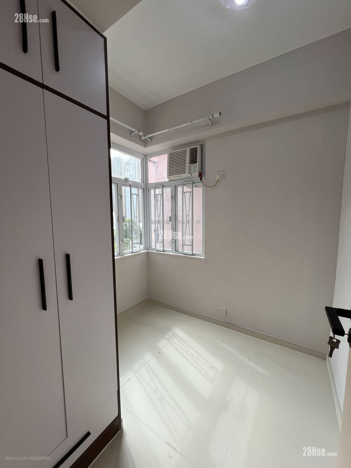 Yau Lee Building Rental 2 Bedrooms , 1 Bathroom 323 ft²