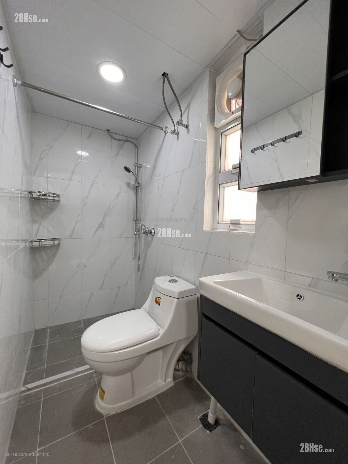 Yau Lee Building Rental 2 Bedrooms , 1 Bathroom 323 ft²