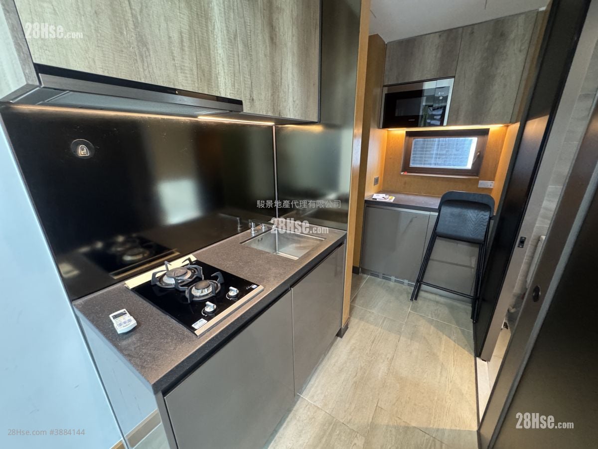 One Prestige Rental Studio , 1 Bathroom 163 ft²