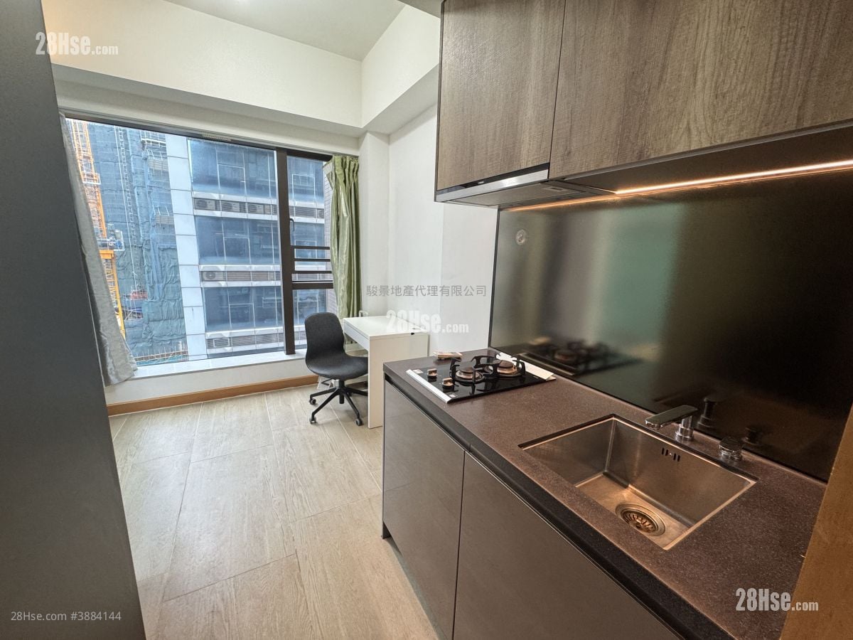 One Prestige Rental Studio , 1 Bathroom 163 ft²