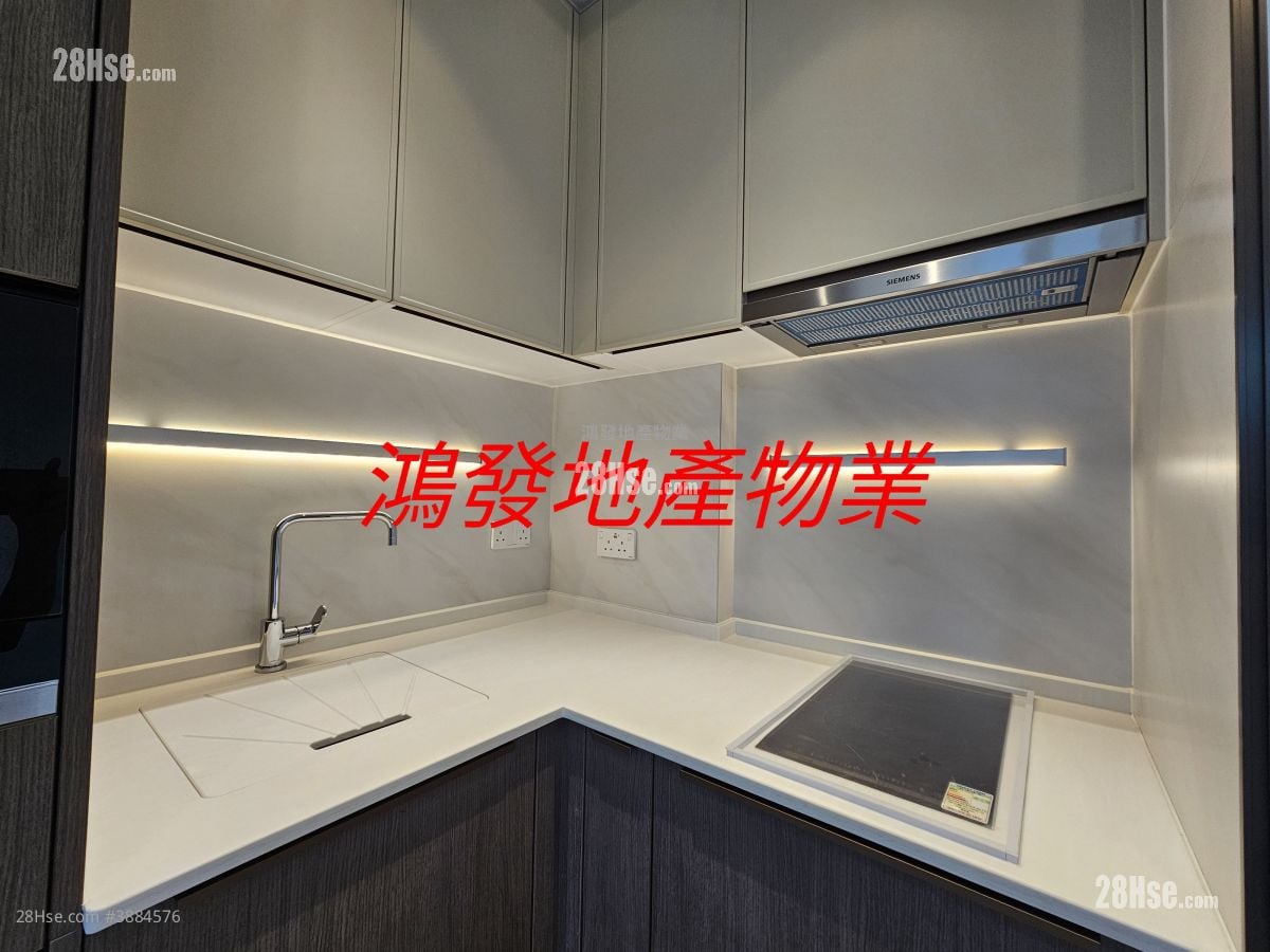 J Loft Rental 238 ft²