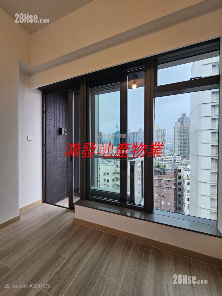 J Loft Rental 238 ft²