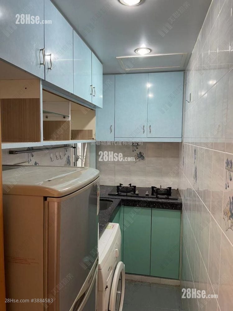 Golden Lion Garden Rental 2 Bedrooms , 1 Bathroom 285 ft²