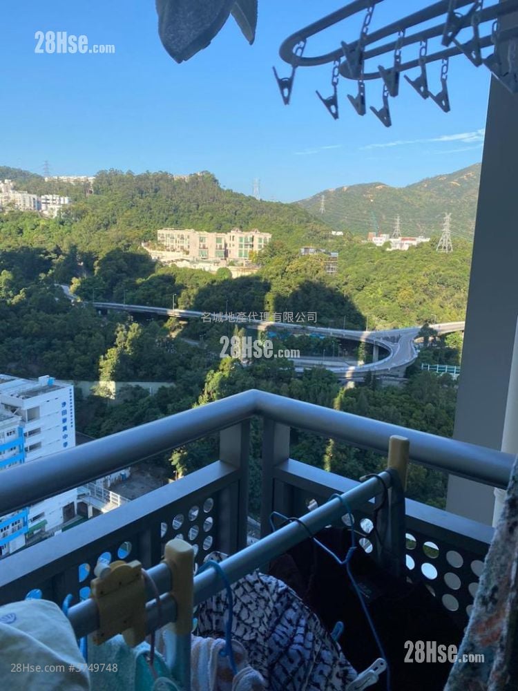 名城 售盘 3 房 , 2 浴室 680 平方尺
