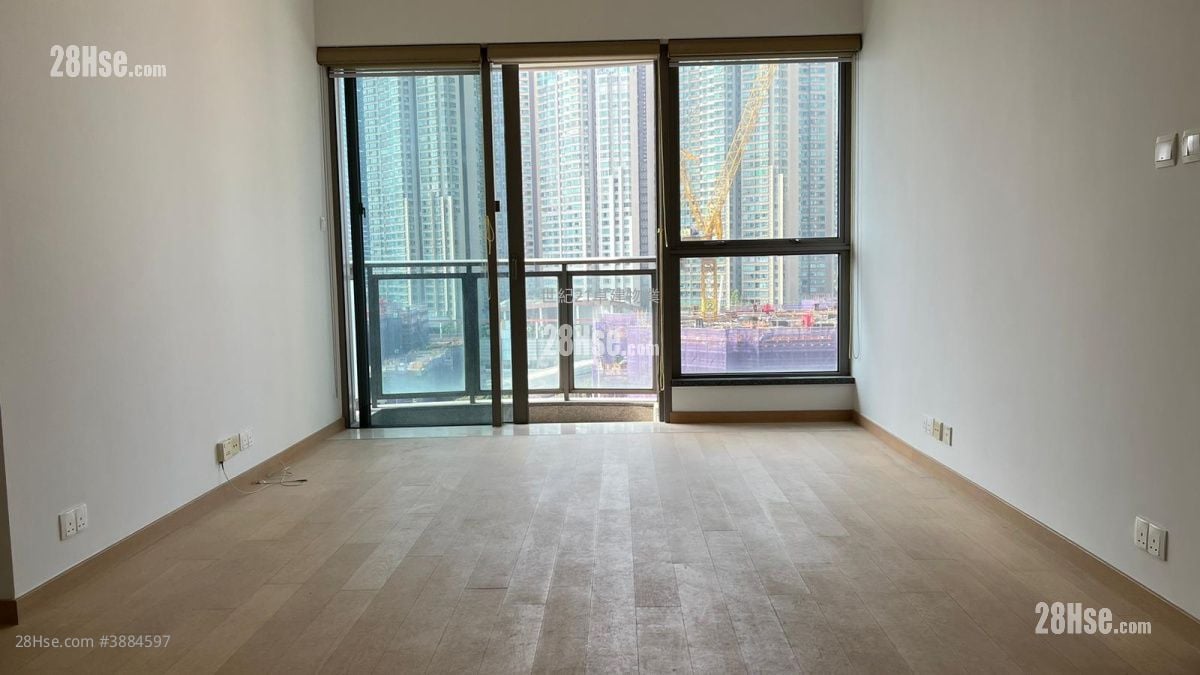 The Austin Sell 3 Bedrooms , 2 Bathrooms 906 ft²