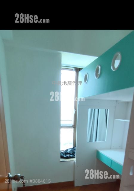Noble Hill Rental 2 Bedrooms , 1 Bathroom 490 ft²