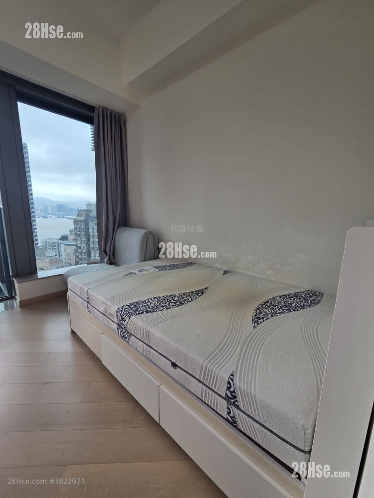 Novum West Rental Studio , 1 Bathroom 225 ft²