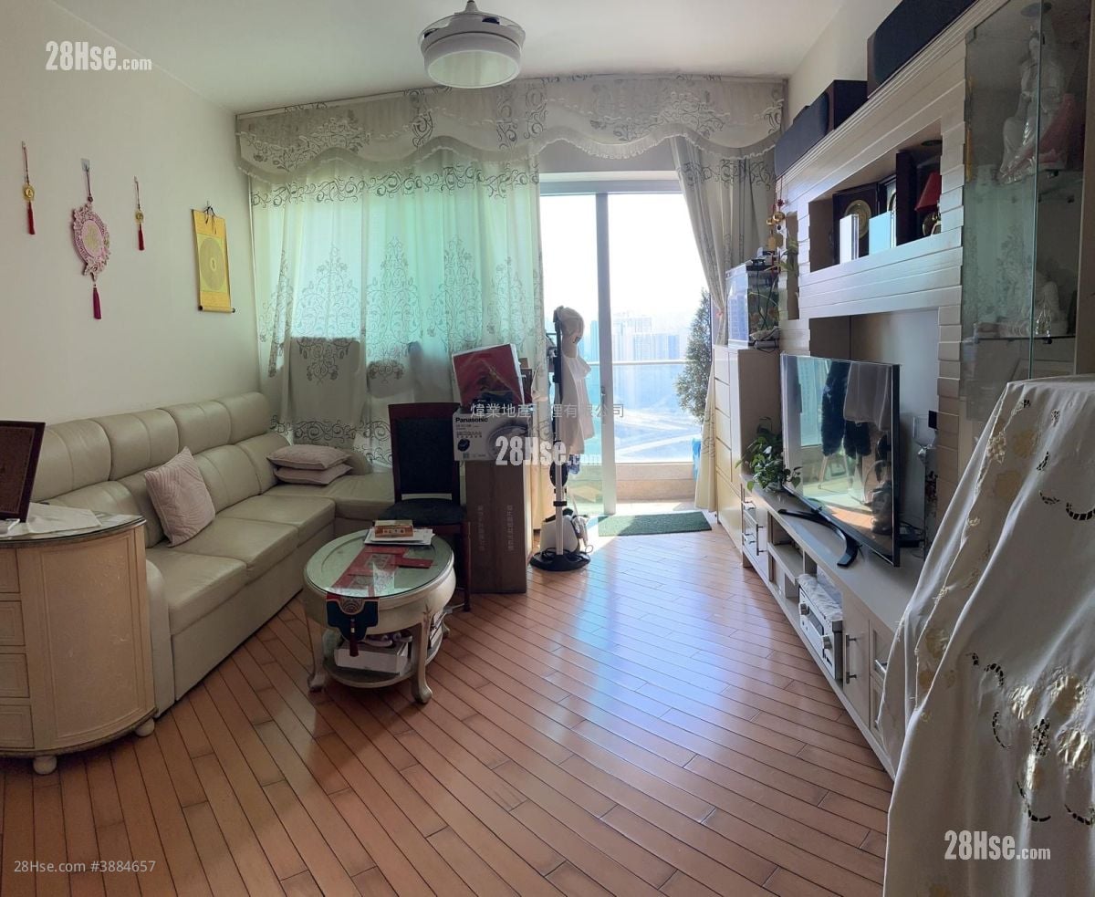 Manhattan Hill Sell 3 Bedrooms , 2 Bathrooms 1,135 ft²