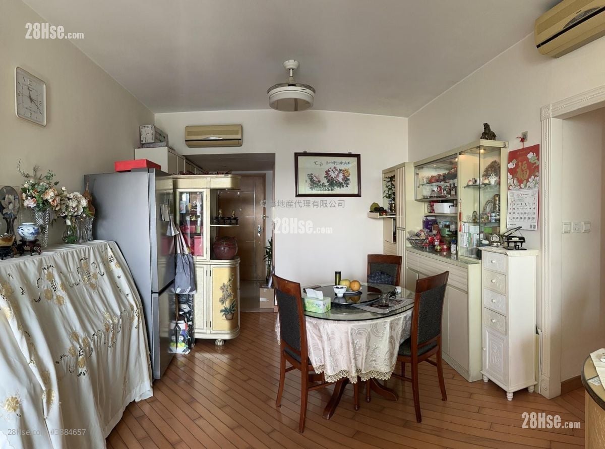 Manhattan Hill Sell 3 Bedrooms , 2 Bathrooms 1,135 ft²