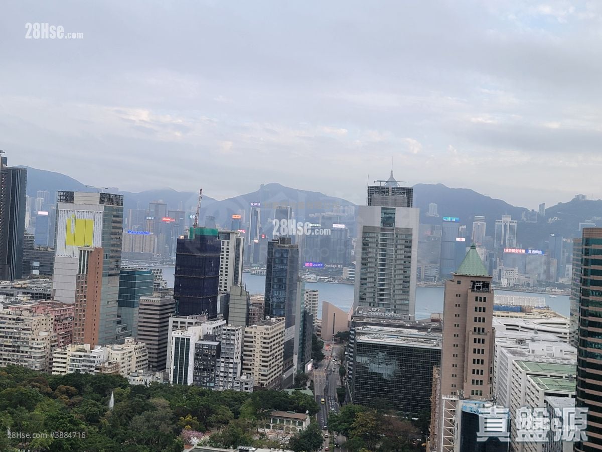 港景峰 售盤 3 房 785 平方呎
