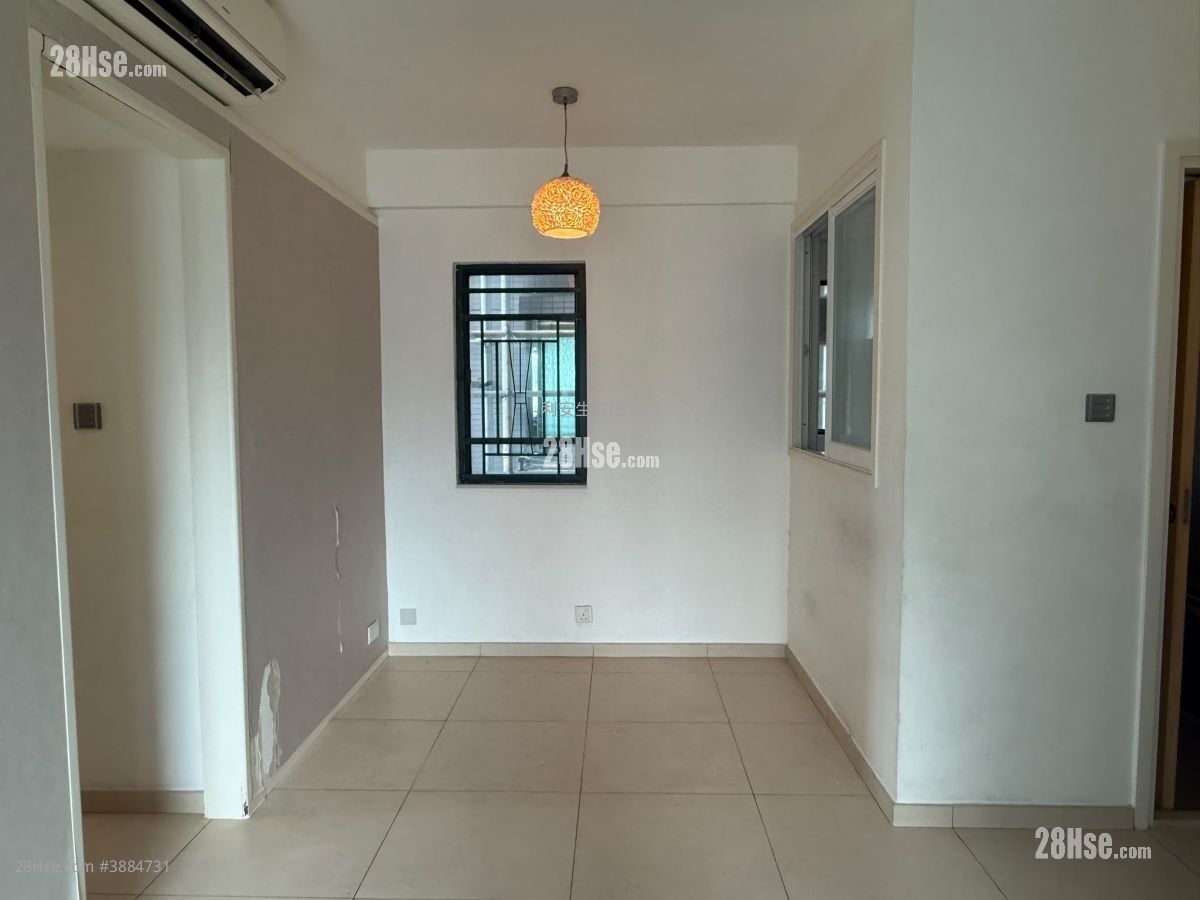 Metro City Rental 2 Bedrooms , 2 Bathrooms 538 ft²